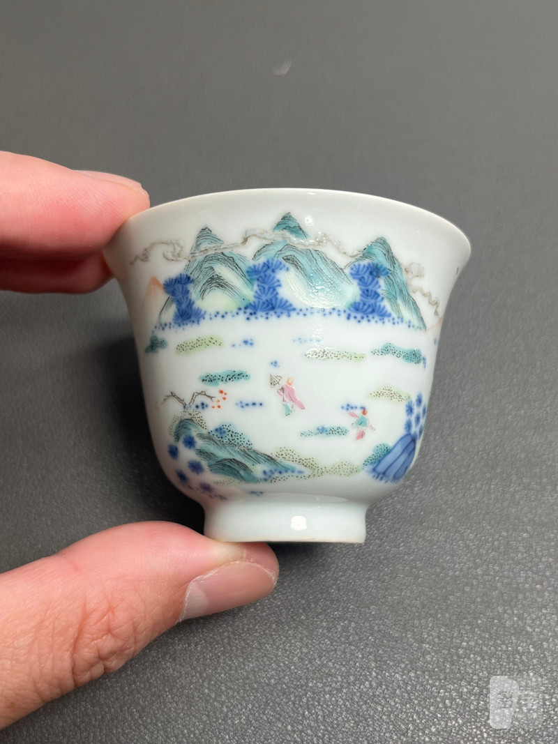 清同治  青花粉彩“高仕游春”图诗文杯 - 图4